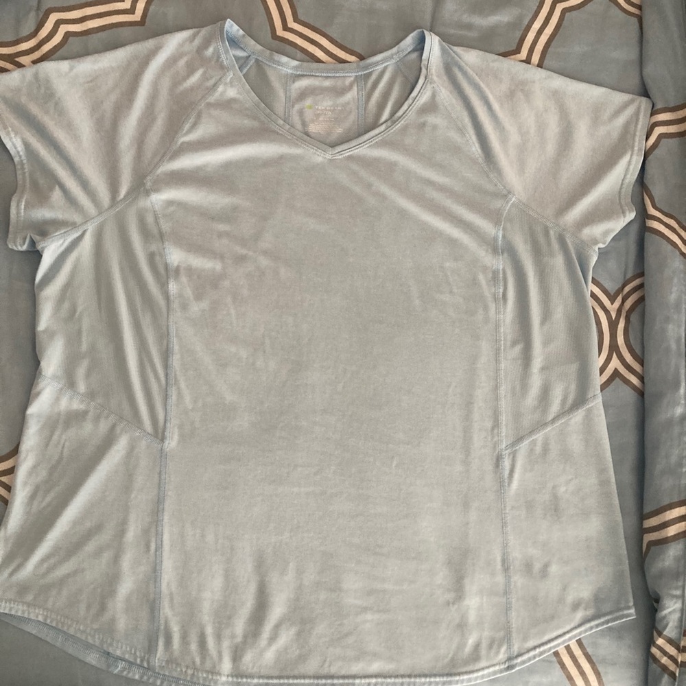 Tech gear dry text size 1X baby blue top